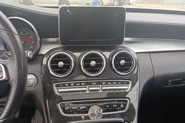 Used Mercedes-Benz C-Class 2017 C 200 L Sport Edition Audio And AC Panel