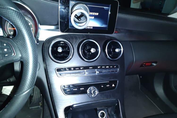 Used Mercedes-Benz C-Class 2017 Facelift C 200 L Sport Edition Audio And AC Panel
