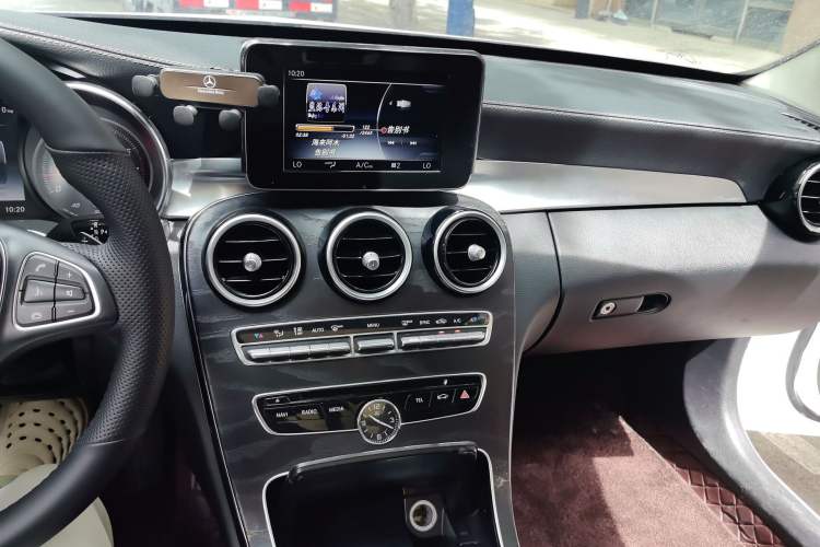 Used Mercedes-Benz C-Class 2017 Facelift C 200 L Sport Edition Audio And AC Panel
