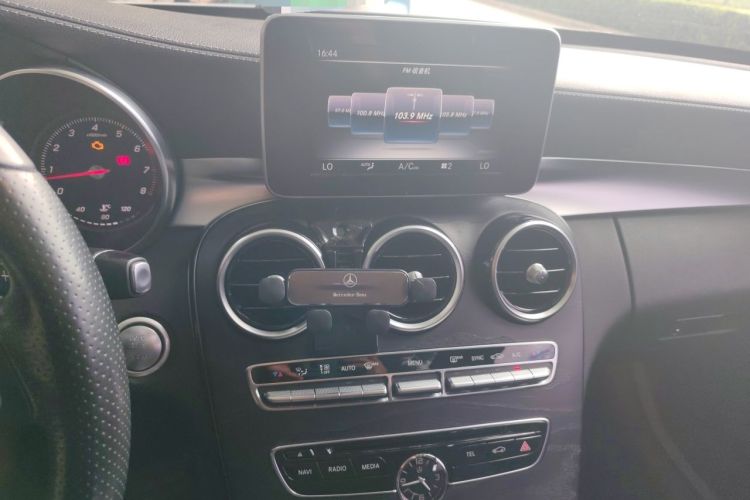 Used Mercedes-Benz C-Class 2017 Restyled C 180 L Fashion Edition Sport Version Audio And AC Panel