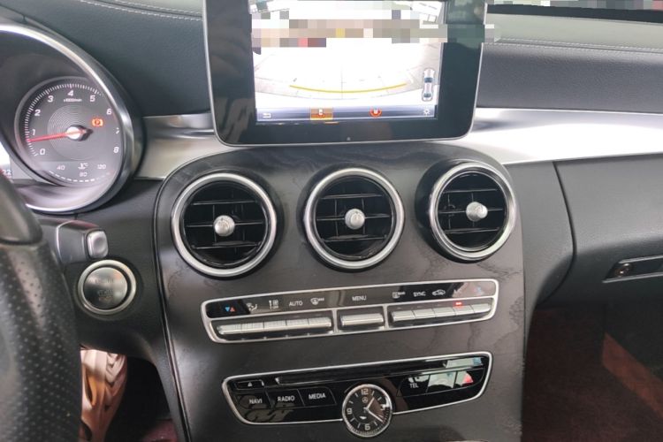 Used Mercedes-Benz C-Class 2017 Restyled C 180 L Fashion Edition Sport Version Audio And AC Panel