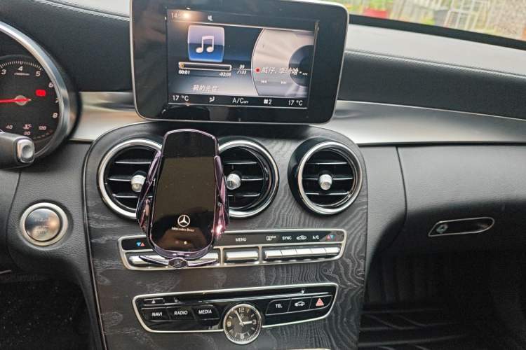 Used Mercedes-Benz C-Class 2017 Facelift C 200 L Sport Edition Audio And AC Panel