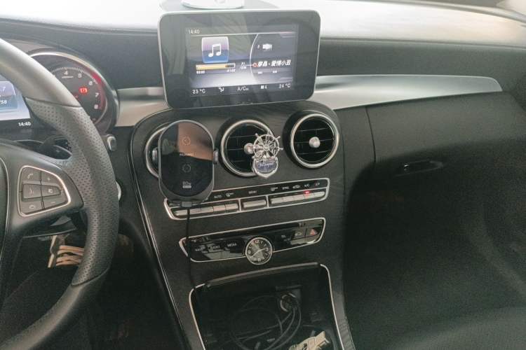 Used Mercedes-Benz C-Class 2017 Restyled C 180 L Fashion Edition Sport Version Audio And AC Panel