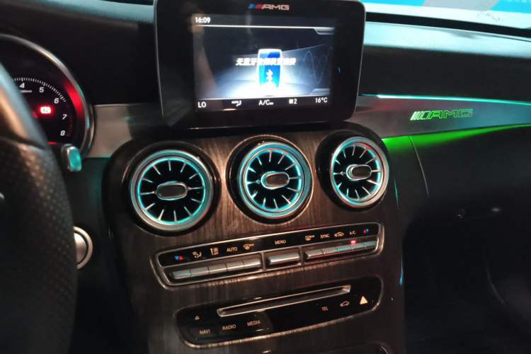 Used Mercedes-Benz C-Class 2017 Restyled C 200 Sport Edition Audio And AC Panel