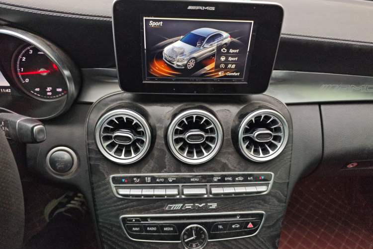 Used Mercedes-Benz C-Class 2017 Restyled C 180 L Fashion Edition Sport Version Audio And AC Panel