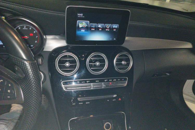 Used Mercedes-Benz C-Class 2017 C 200 Coupe Audio And AC Panel