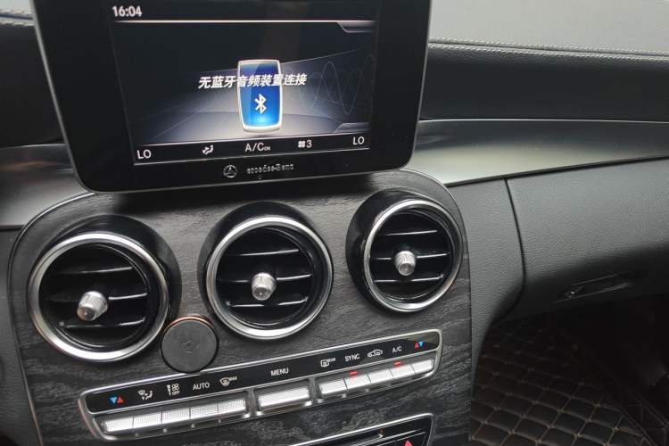 Used Mercedes-Benz C-Class 2017 Facelift C 200 L Sport Edition Audio And AC Panel