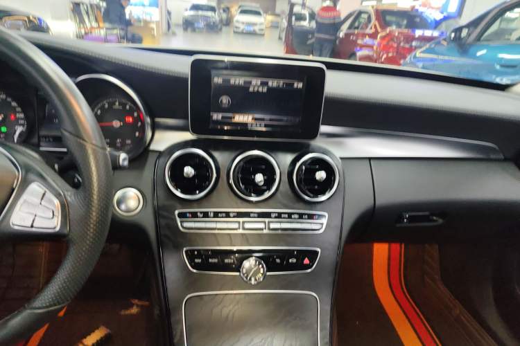 Used Mercedes-Benz C-Class 2017 C 180 L Sport Edition Audio And AC Panel