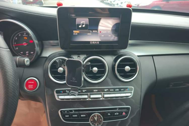 Used Mercedes-Benz C-Class 2017 Facelift C 200 L Sport Edition Audio And AC Panel