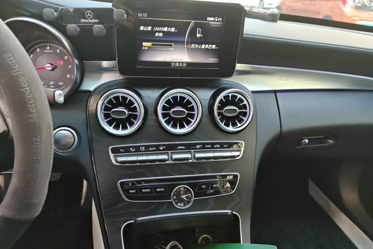 Used Mercedes-Benz C-Class 2017 Restyled C 180 L Fashion Edition Sport Version Audio And AC Panel