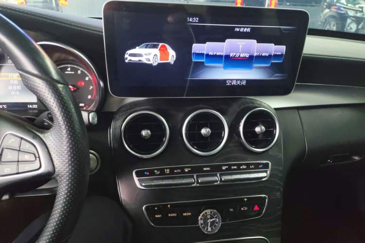 Used Mercedes-Benz C-Class 2017 C 200 L Sport Edition Audio And AC Panel