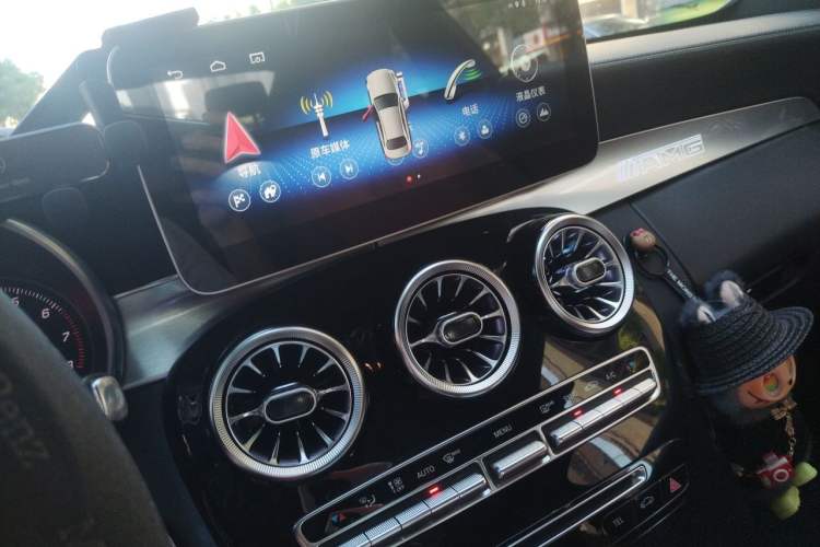 Used Mercedes-Benz C-Class 2017 C 200 Coupe Audio And AC Panel