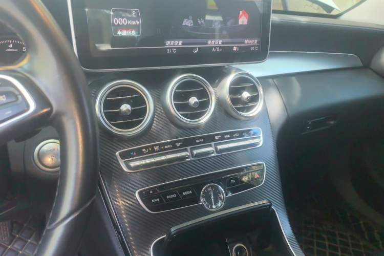 Used Mercedes-Benz C-Class 2017 Restyled C 180 L Fashion Edition Sport Version Audio And AC Panel