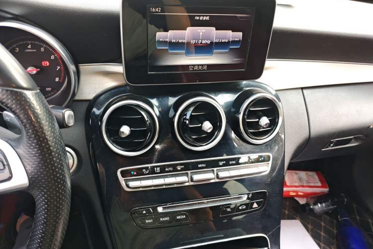 Used Mercedes-Benz C-Class 2017 C 200 Sport Edition Audio And AC Panel