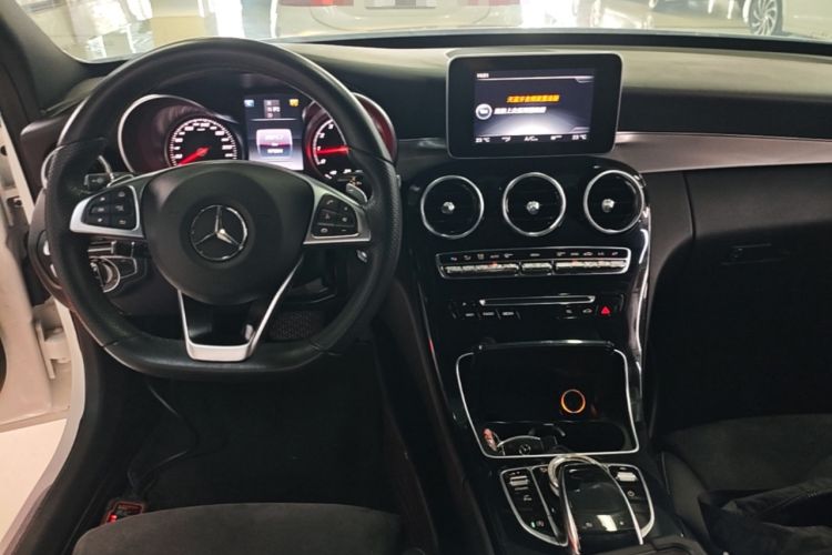 Used Mercedes-Benz C-Class 2017 C 200 Sport Edition Center Console
