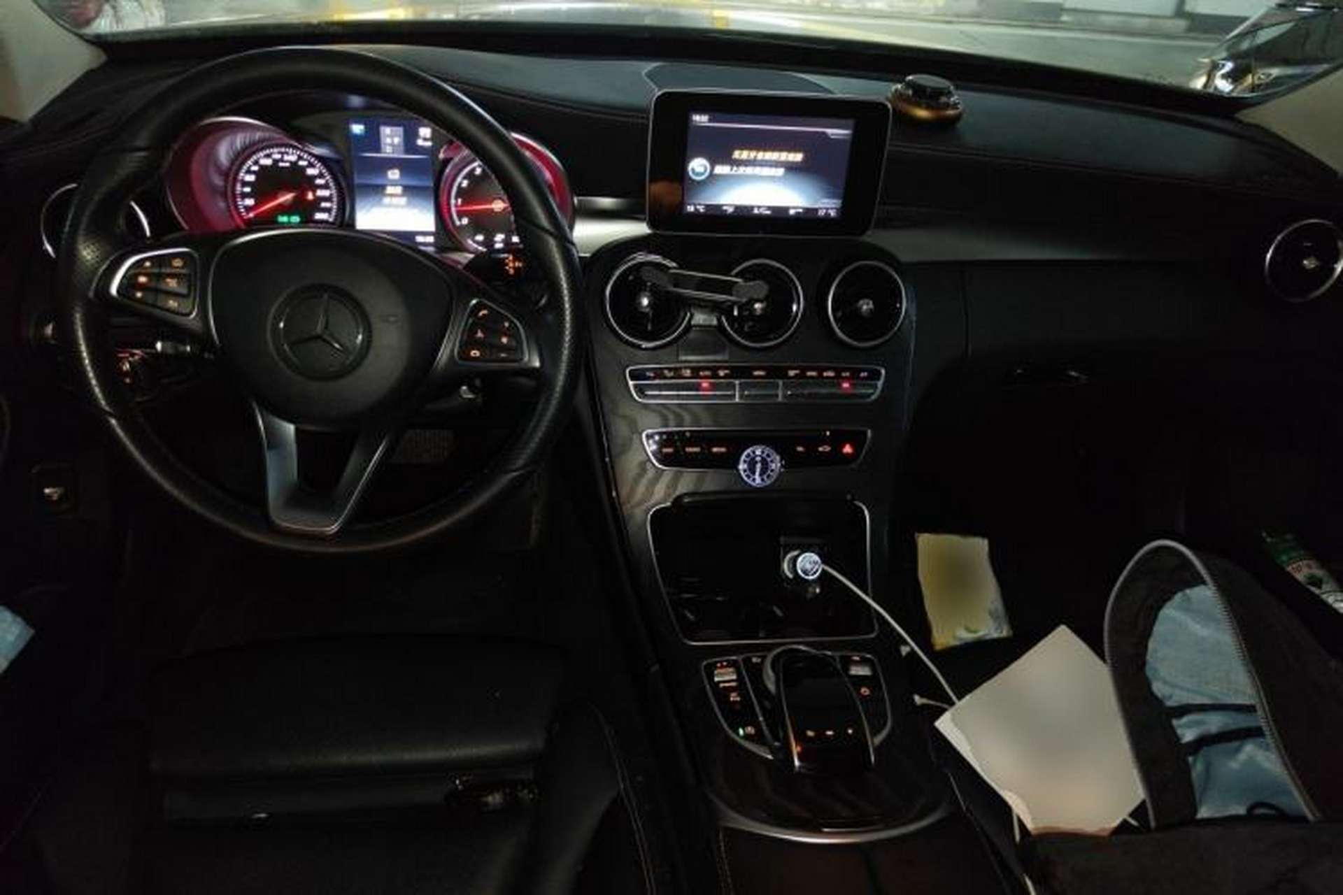 Used Mercedes-Benz C-Class 2017 Facelift C 200 L Sport Edition Center Console