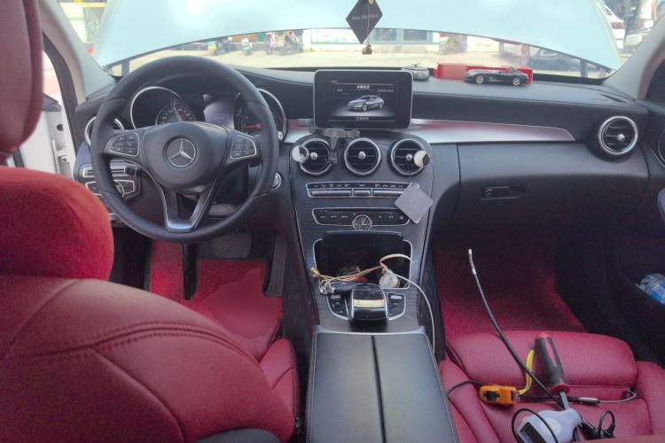 Used Mercedes-Benz C-Class 2017 C 200 L Sport Edition Center Console