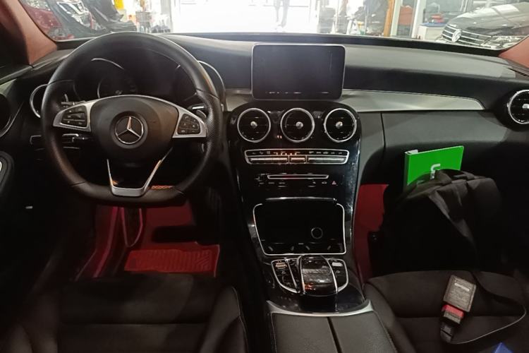 Used Mercedes-Benz C-Class 2017 C 200 Sport Edition 4MATIC Center Console