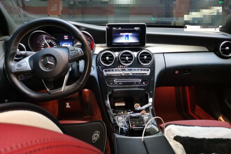 Used Mercedes-Benz C-Class 2017 Restyled C 200 Sport Edition Center Console