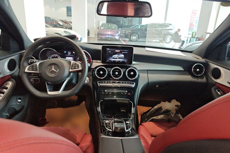 Used Mercedes-Benz C-Class 2017 Restyled C 200 Sport Edition Center Console