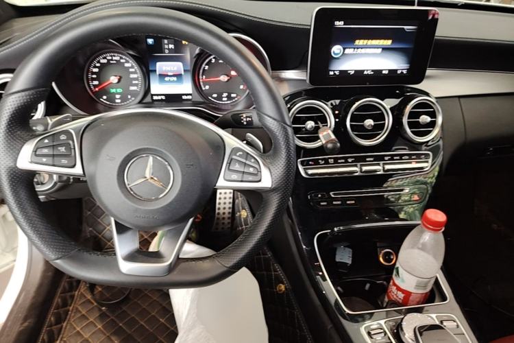 Used Mercedes-Benz C-Class 2017 Facelift C 200 Coupe Center Console