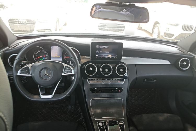 Used Mercedes-Benz C-Class 2017 C 200 Sport Edition Center Console