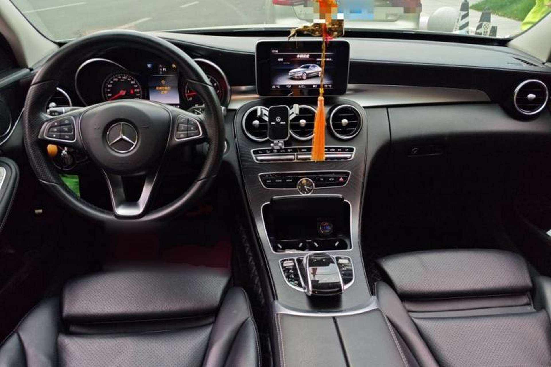 Used Mercedes-Benz C-Class 2017 C 180 L Sport Edition Center Console