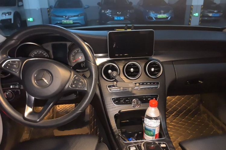 Used Mercedes-Benz C-Class 2017 C 180 L Sport Edition Center Console