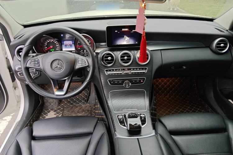 Used Mercedes-Benz C-Class 2017 C 200 station wagon Center Console