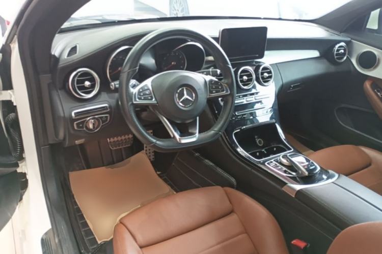Used Mercedes-Benz C-Class 2017 Facelift C 200 Coupe Center Console