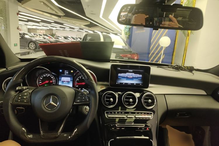 Used Mercedes-Benz C-Class 2017 C 200 Sport Edition Center Console