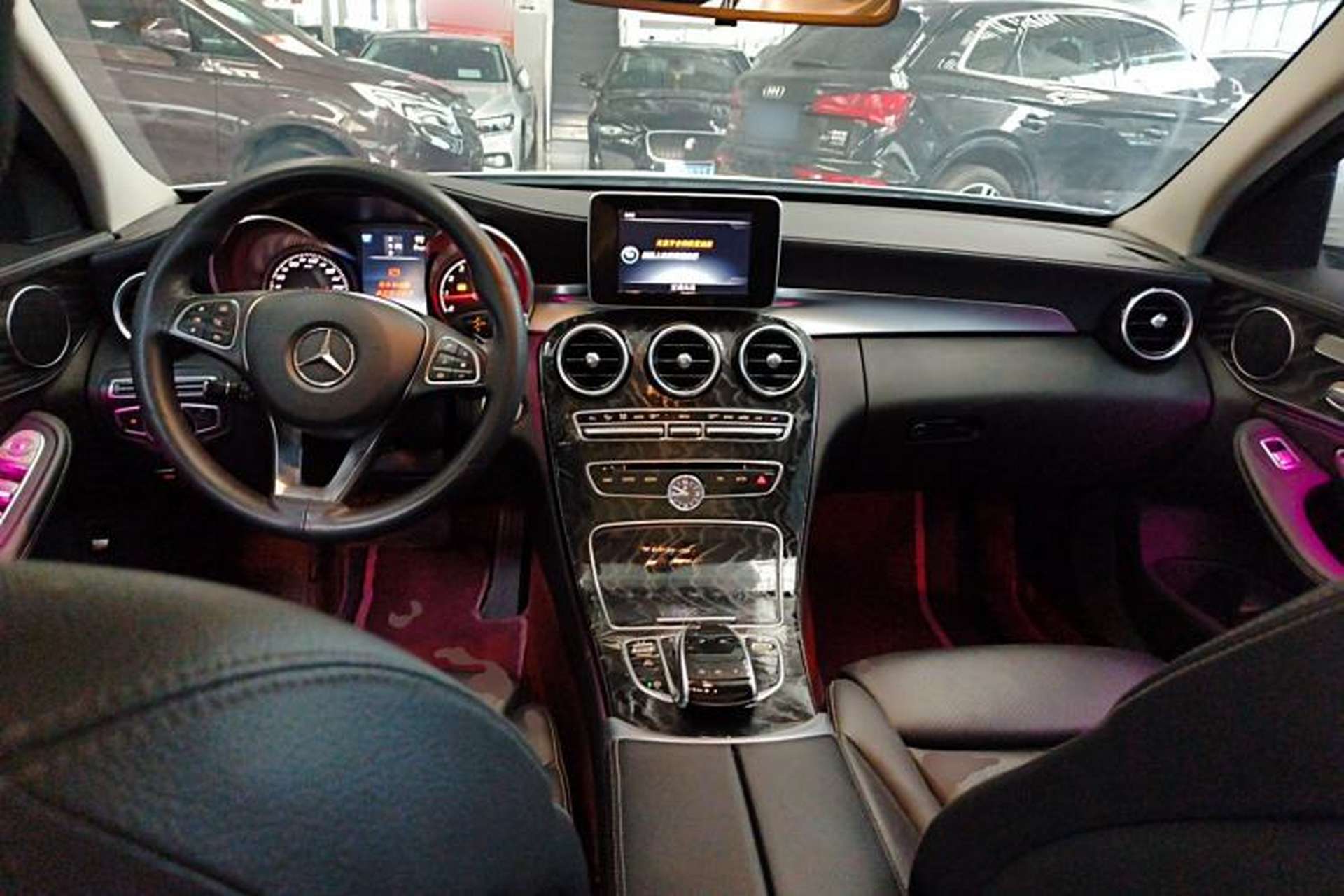 Used Mercedes-Benz C-Class 2017 C 200 L Sport Edition Center Console