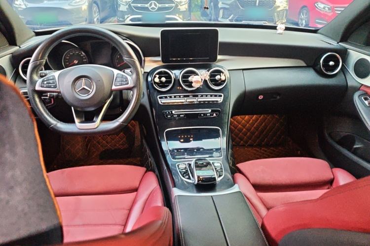 Used Mercedes-Benz C-Class 2017 C 200 Sport Edition Center Console