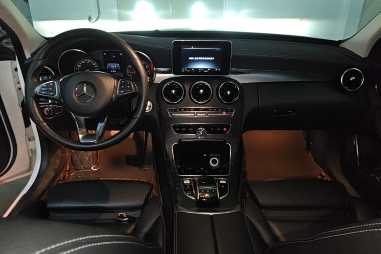 Used Mercedes-Benz C-Class 2017 C 180 L Sport Edition Center Console
