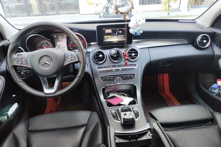 Used Mercedes-Benz C-Class 2017 Revised C 180 L Dynamic Sports Edition Center Console