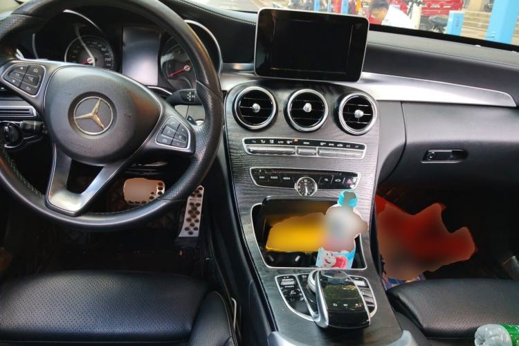 Used Mercedes-Benz C-Class 2017 C 200 L Sport Edition Center Console