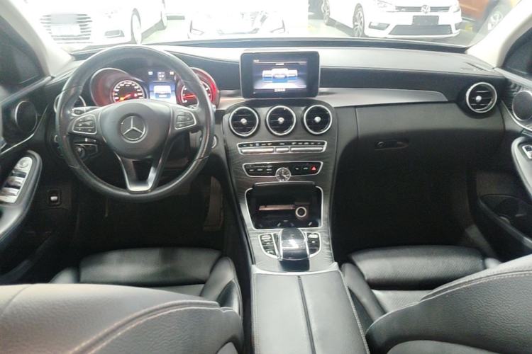 Used Mercedes-Benz C-Class 2017 Restyled C 180 L Fashion Edition Sport Version Center Console