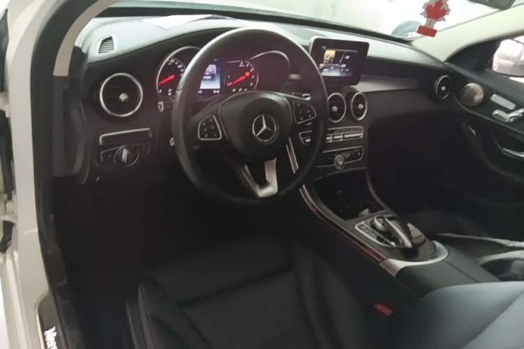 Used Mercedes-Benz C-Class 2017 C 200 L Sport Edition Center Console
