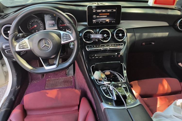 Used Mercedes-Benz C-Class 2017 Restyled C 200 Sport Edition Center Console