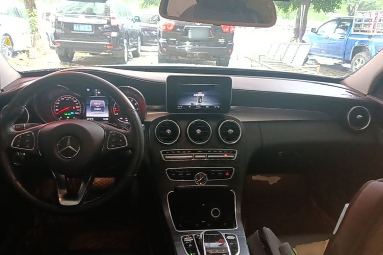 Used Mercedes-Benz C-Class 2017 C 180 L Sport Edition Center Console