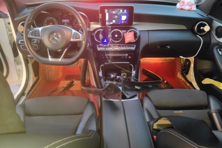 Used Mercedes-Benz C-Class 2017 Restyled C 200 Sport Edition Center Console