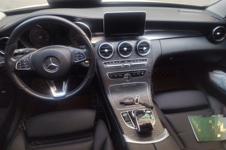 Used Mercedes-Benz C-Class 2017 C 200 L Sport Edition Center Console