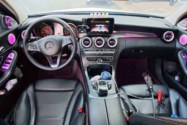 Used Mercedes-Benz C-Class 2017 Restyled C 180 L Fashion Edition Sport Version Center Console