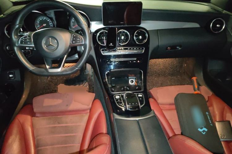 Used Mercedes-Benz C-Class 2017 C 200 Sport Edition Center Console
