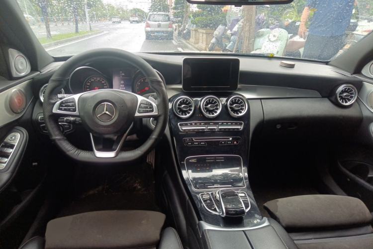 Used Mercedes-Benz C-Class 2017 C 200 Sport Edition Center Console