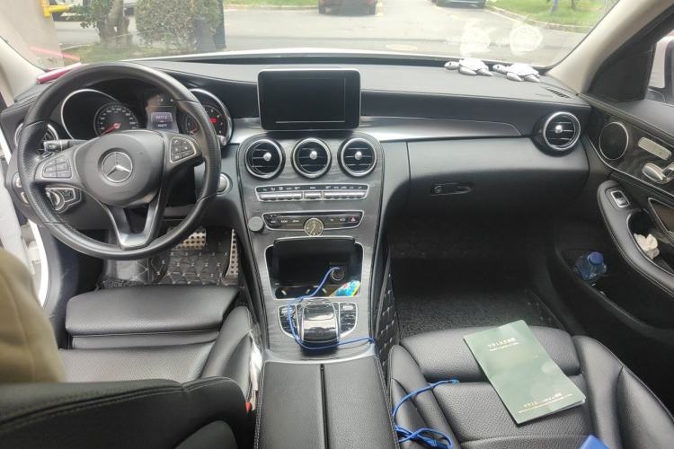 Used Mercedes-Benz C-Class 2017 C 200 L Sport Edition Center Console
