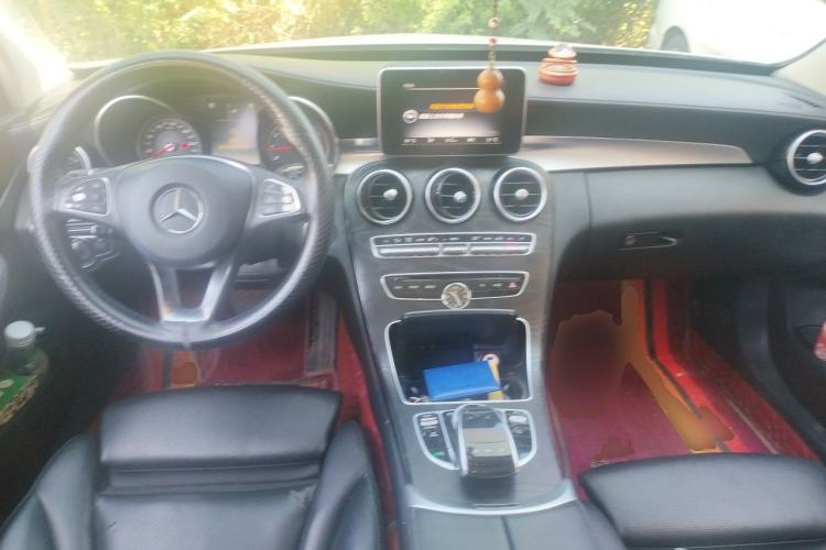 Used Mercedes-Benz C-Class 2017 C 200 L Sport Edition Center Console