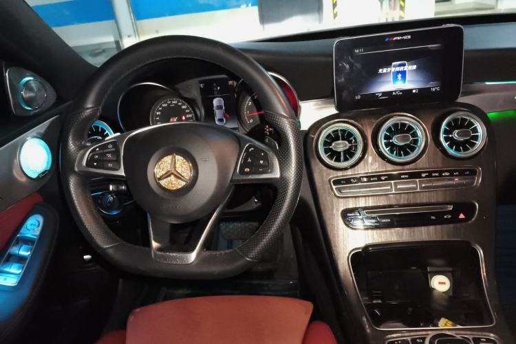 Used Mercedes-Benz C-Class 2017 Restyled C 200 Sport Edition Center Console