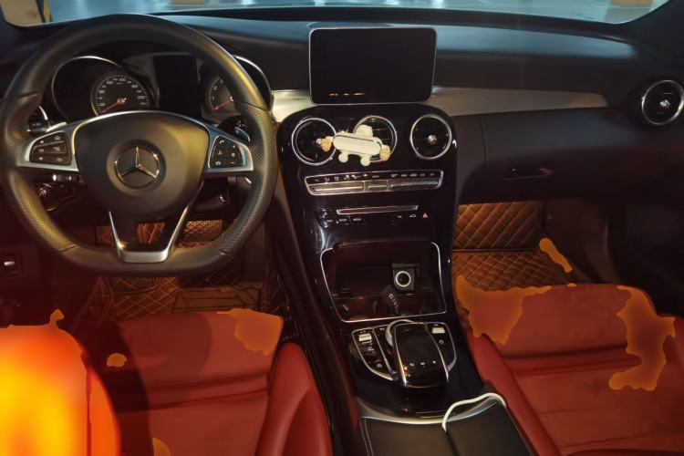 Used Mercedes-Benz C-Class 2017 C 200 Sport Edition Center Console