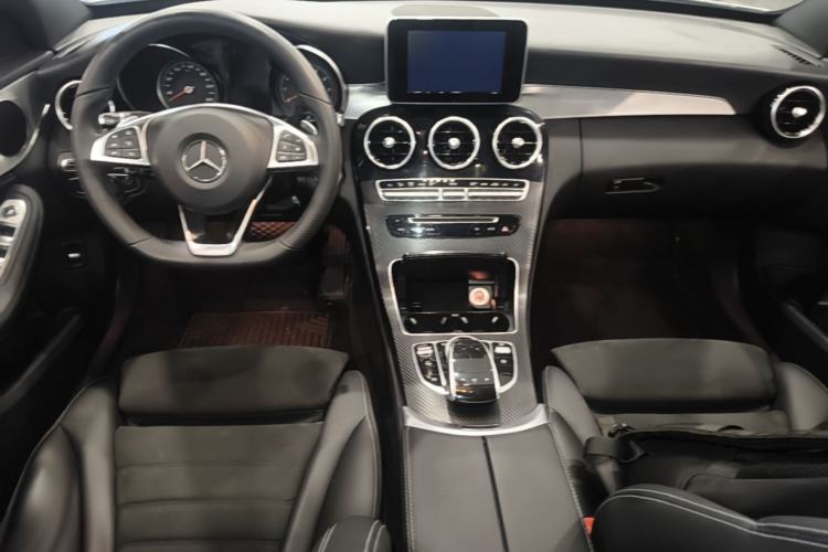 Used Mercedes-Benz C-Class 2017 Restyled C 200 Sport Edition Center Console